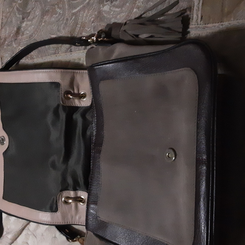 Handbag - Picture 2 of 4